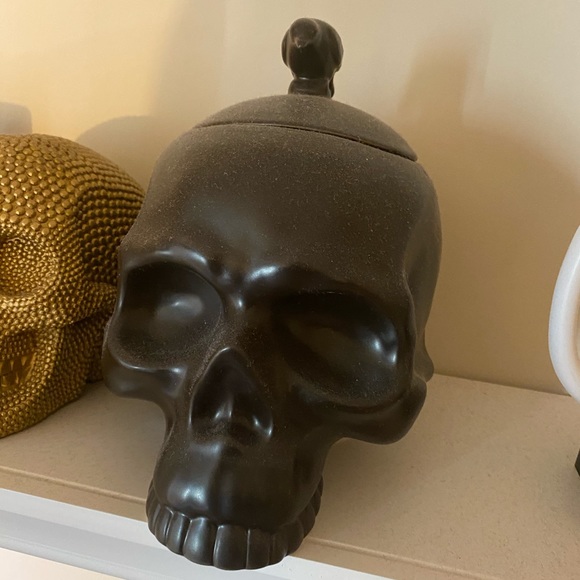 Skull Candy/Cookie Jar - Picture 1 of 4
